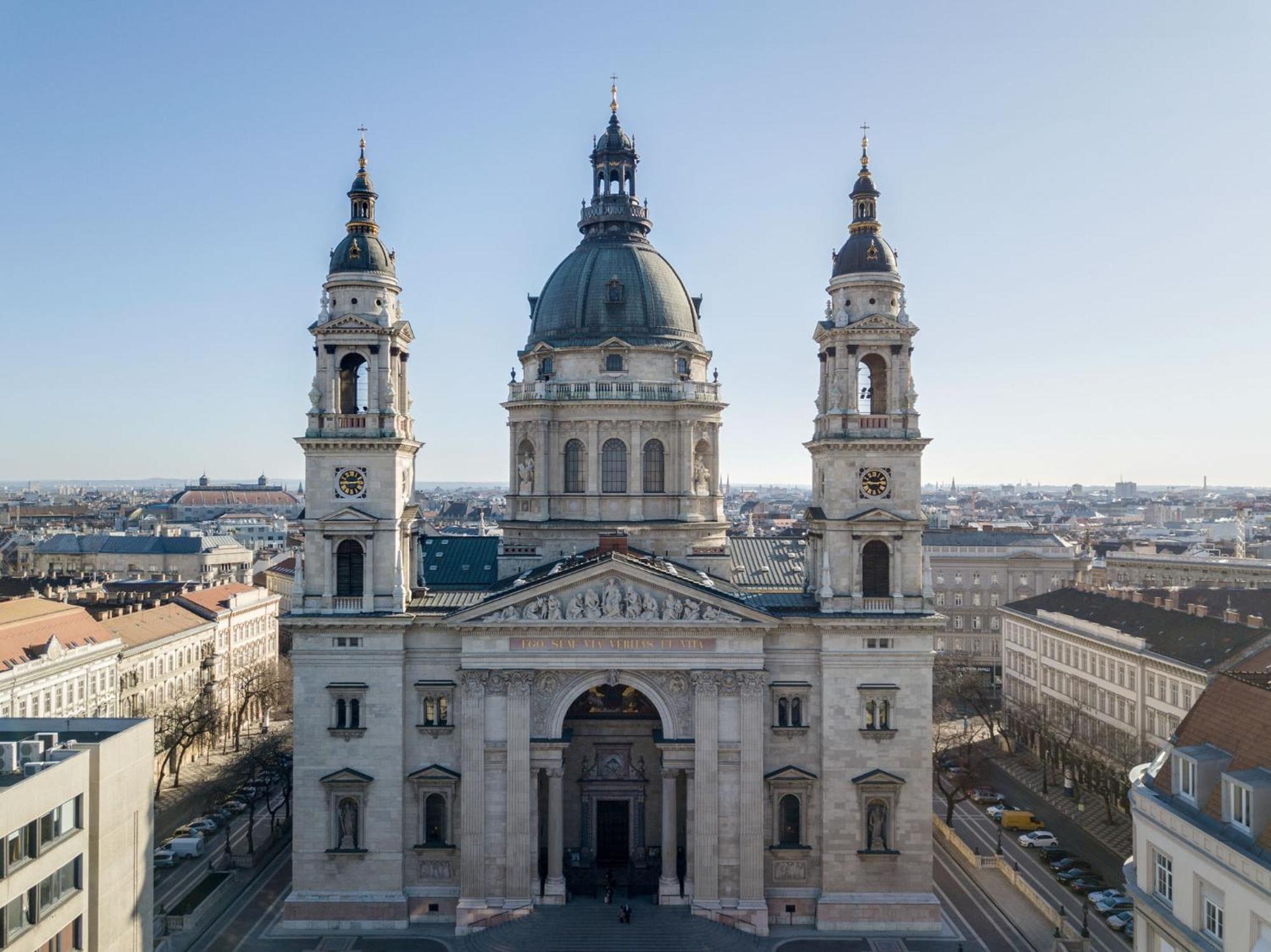 White & Gold Apartment Budapest Esterno foto